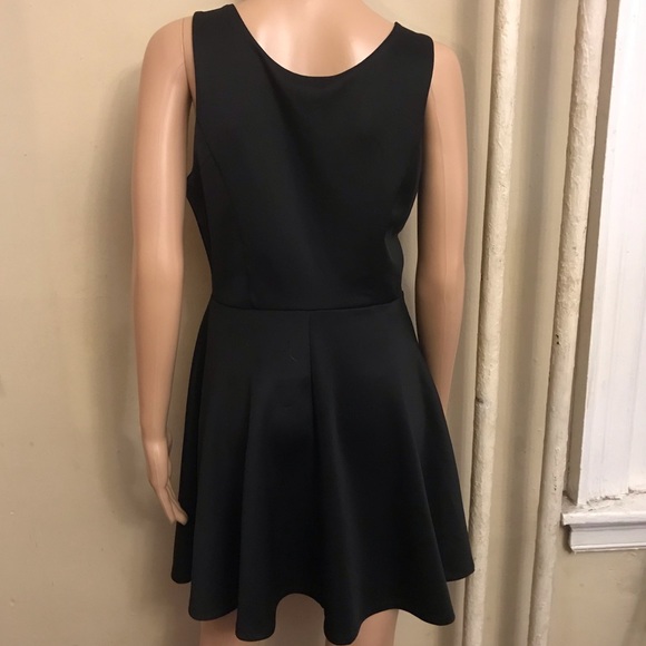 Forever 21 circle dress - Picture 4 of 5